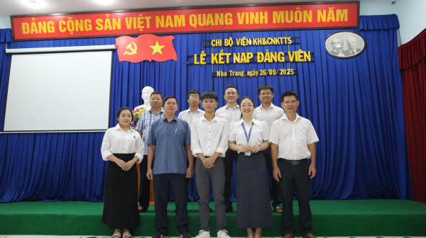 Lễ kết nạp đảng viên mới cho quần chúng ưu tú Mai Thị Trúc Tâm và Nguyễn Tất vũ