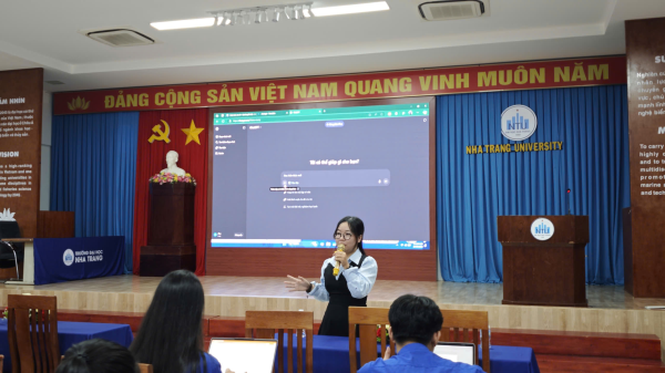 Tập huấn ứng dụng chatgpt & gemini trong học tập cho sinh viên Viện Khoa học và Công nghệ Khai thác Thủy sản