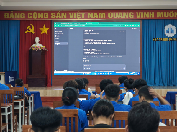 Tập huấn ứng dụng chatgpt & gemini trong học tập cho sinh viên Viện Khoa học và Công nghệ Khai thác Thủy sản