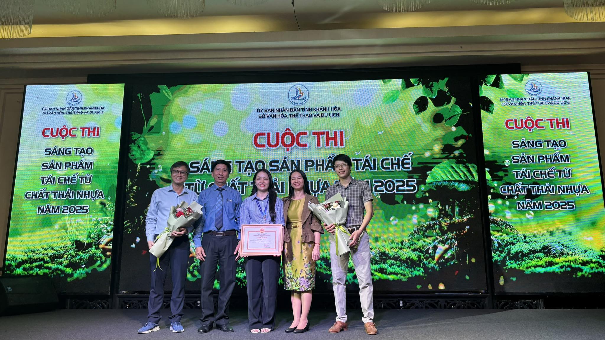 Giải nhì cuộc thi Sáng tạo sản phẩm tái chế từ chất thải nhựa năm 2025