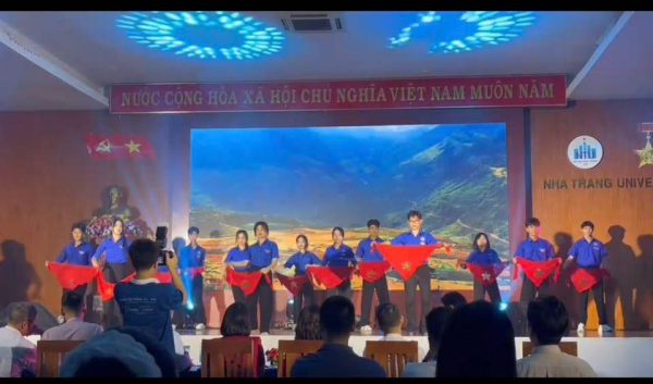 Giải ấn tượng trong hội diễn “VIẾT TIẾP LỜI TRI ÂN 20/11”