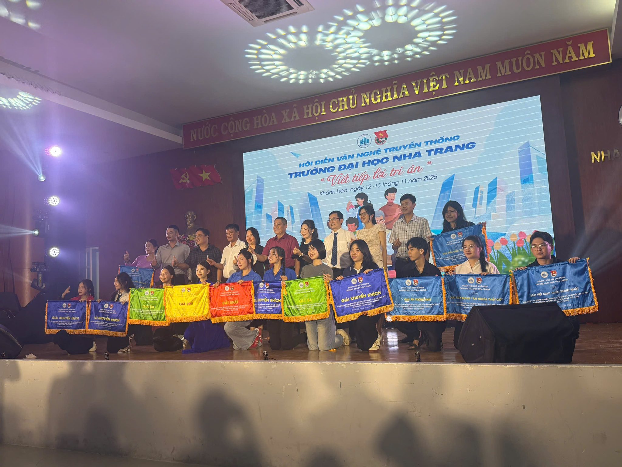 Giải ấn tượng trong hội diễn “VIẾT TIẾP LỜI TRI ÂN 20/11”