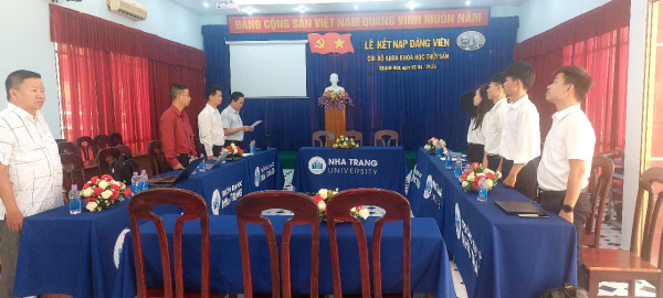 Lễ kết nạp Đảng viên mới cho đồng chí Võ Mạnh Thế