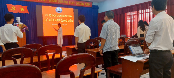 Lễ kết nạp Đảng viên mới cho đồng chí Nguyễn Thị Bảo Trâm