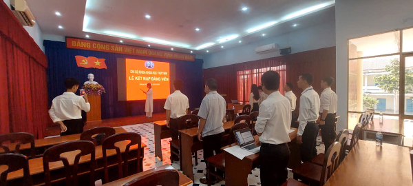 Lễ kết nạp Đảng viên mới cho đồng chí Nguyễn Thị Bảo Trâm