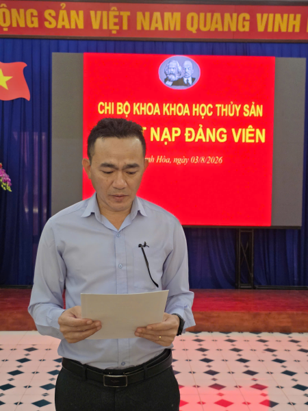 Chi bộ Khoa Khoa học Thủy sản kết nạp 03 đảng viên mới