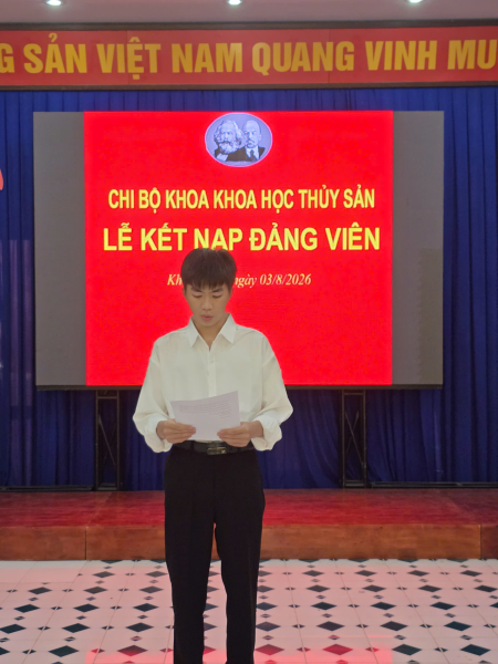 Chi bộ Khoa Khoa học Thủy sản kết nạp 03 đảng viên mới
