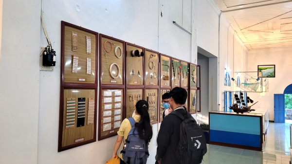 THAM QUAN BẢO TÀNG NGƯ CỤ - SINH VIÊN K65