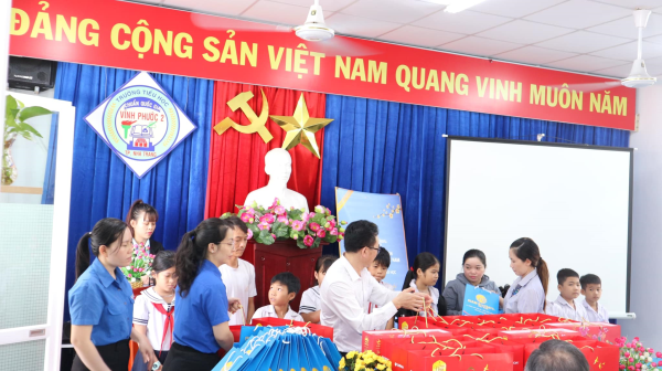 HOẠT ĐỘNG CỘNG ĐỒNG “XUÂN YÊU THƯƠNG” NĂM 2024