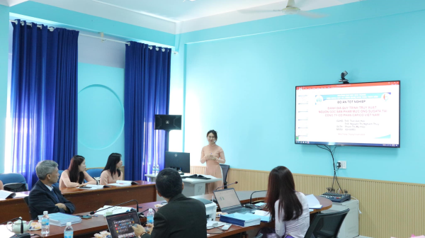 HỘI ĐỒNG ĐÁNH GIÁ ĐỒ ÁN TỐT NGHIỆP