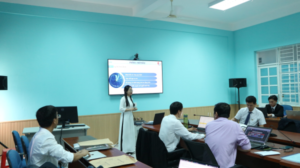 HỘI ĐỒNG ĐÁNH GIÁ ĐỒ ÁN TỐT NGHIỆP