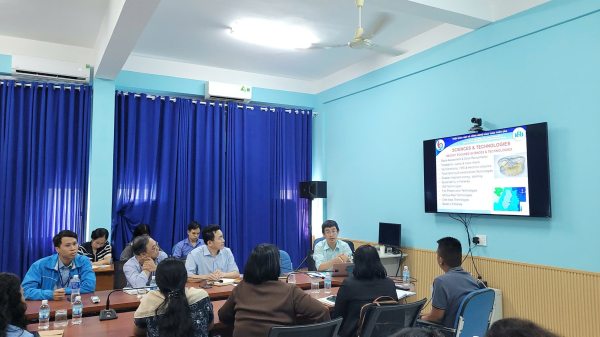 Làm việc với Đại học Davao Del Norte State College, Philippines