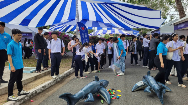 NGÀY HỘI TƯ VẤN TUYỂN SINH 2025