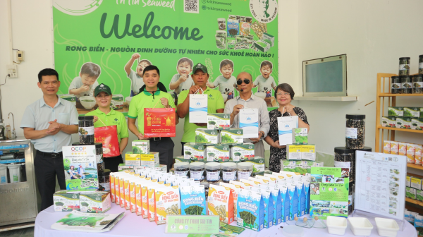 Khoá 66 tham quan ngoại khóa tại Trung tâm phát triển công nghệ rong biển – Công ty TNHH Trí Tín.
