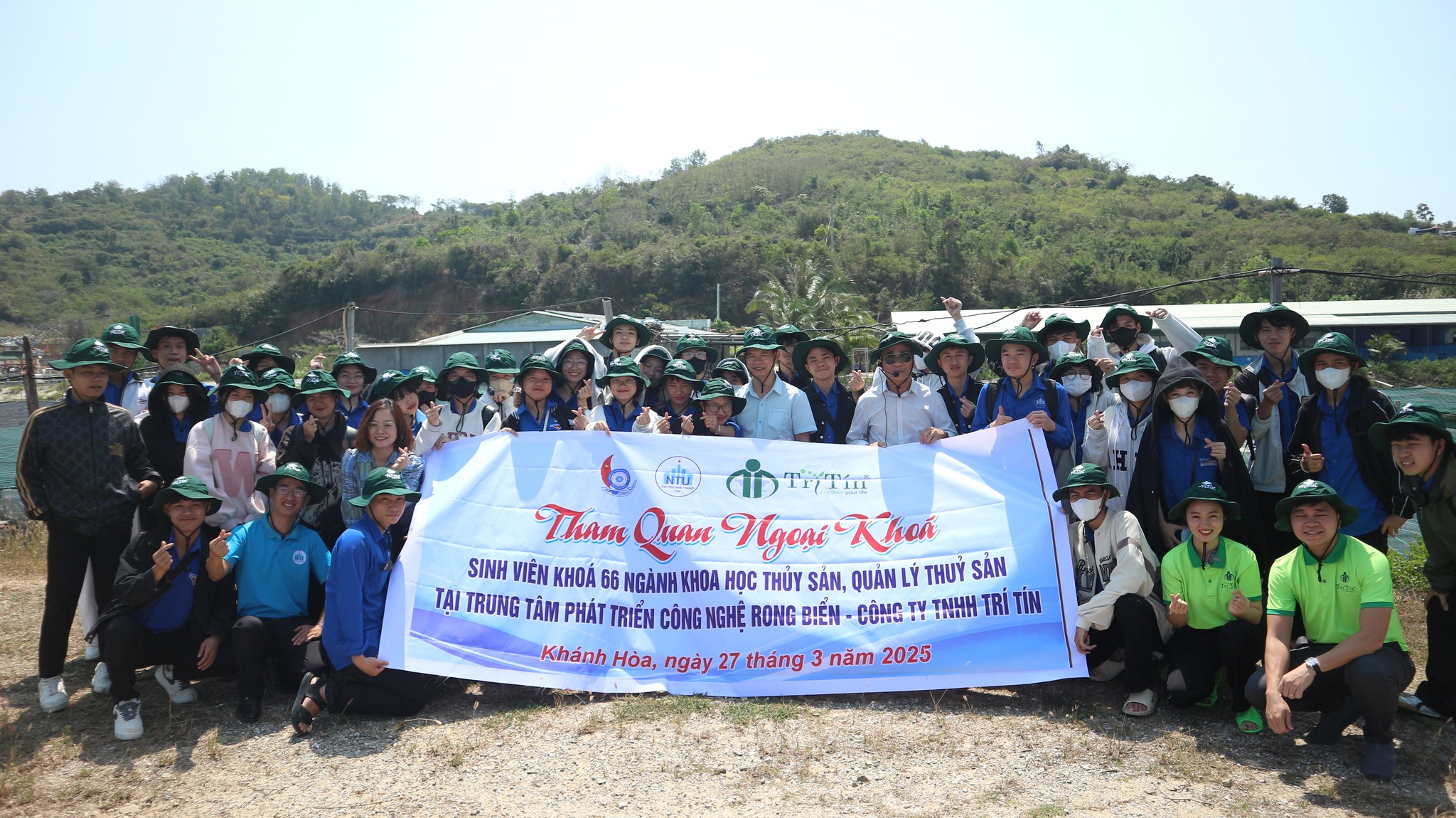 Khoá 66 tham quan ngoại khóa tại Trung tâm phát triển công nghệ rong biển – Công ty TNHH Trí Tín.